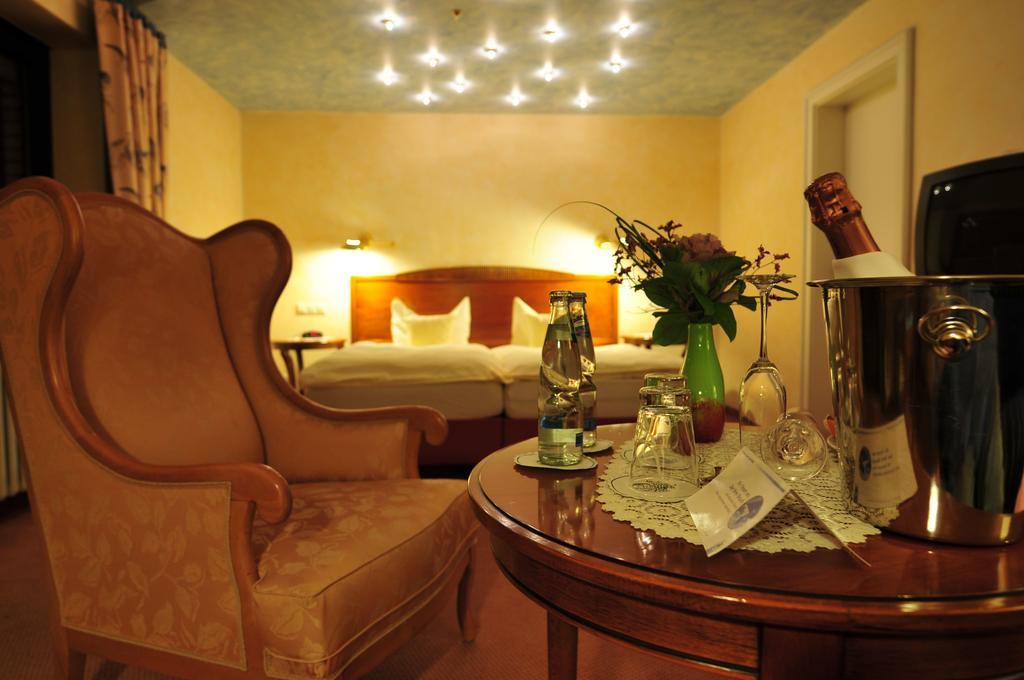 Hotel Tannenhof Bad Wunnenberg Room photo